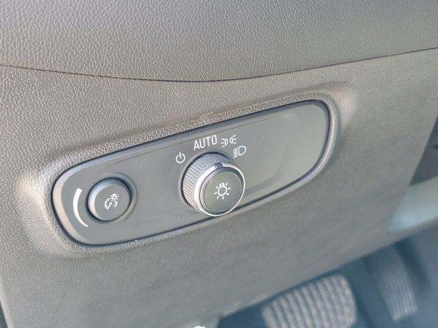 used 2022 Chevrolet Equinox car, priced at $21,881