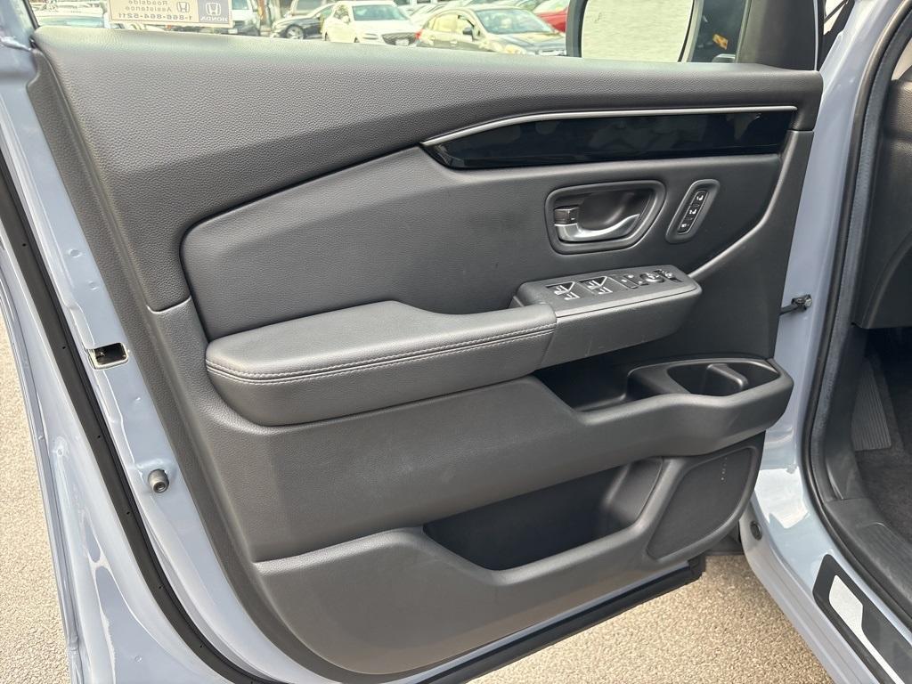 used 2024 Honda Pilot car, priced at $42,988