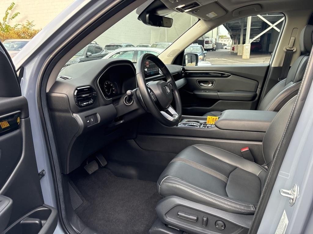 used 2024 Honda Pilot car, priced at $42,988