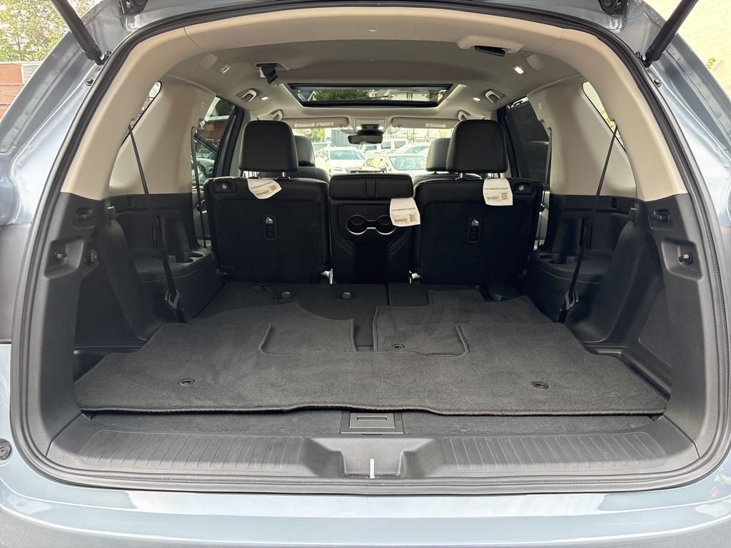 used 2024 Honda Pilot car, priced at $42,988