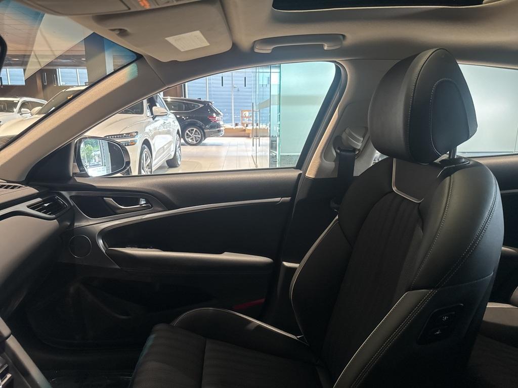 used 2022 Genesis G70 car, priced at $31,310