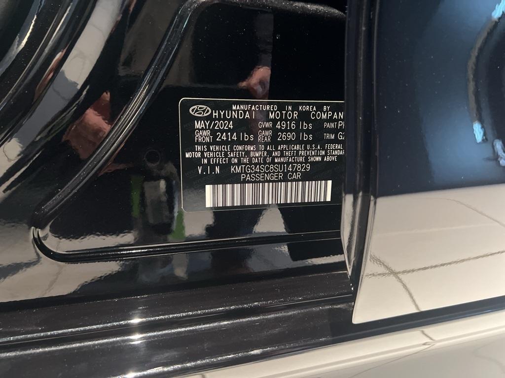 used 2025 Genesis G70 car, priced at $42,298