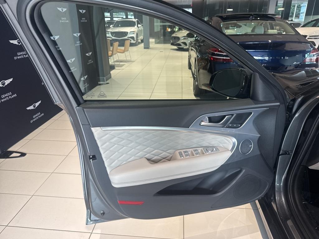 used 2019 Genesis G70 car, priced at $25,591