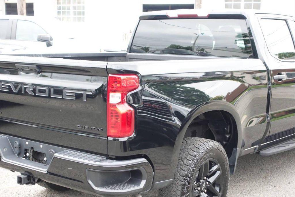 used 2022 Chevrolet Silverado 1500 car, priced at $36,875