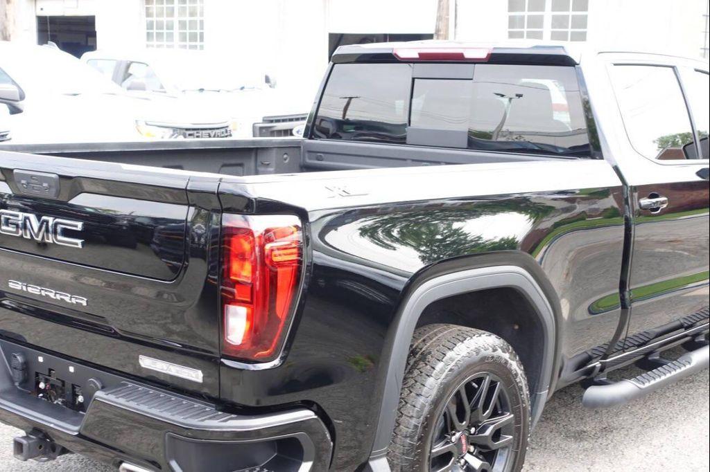 used 2022 GMC Sierra 1500 car, priced at $45,995
