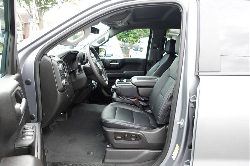 used 2023 GMC Sierra 1500 car, priced at $35,995