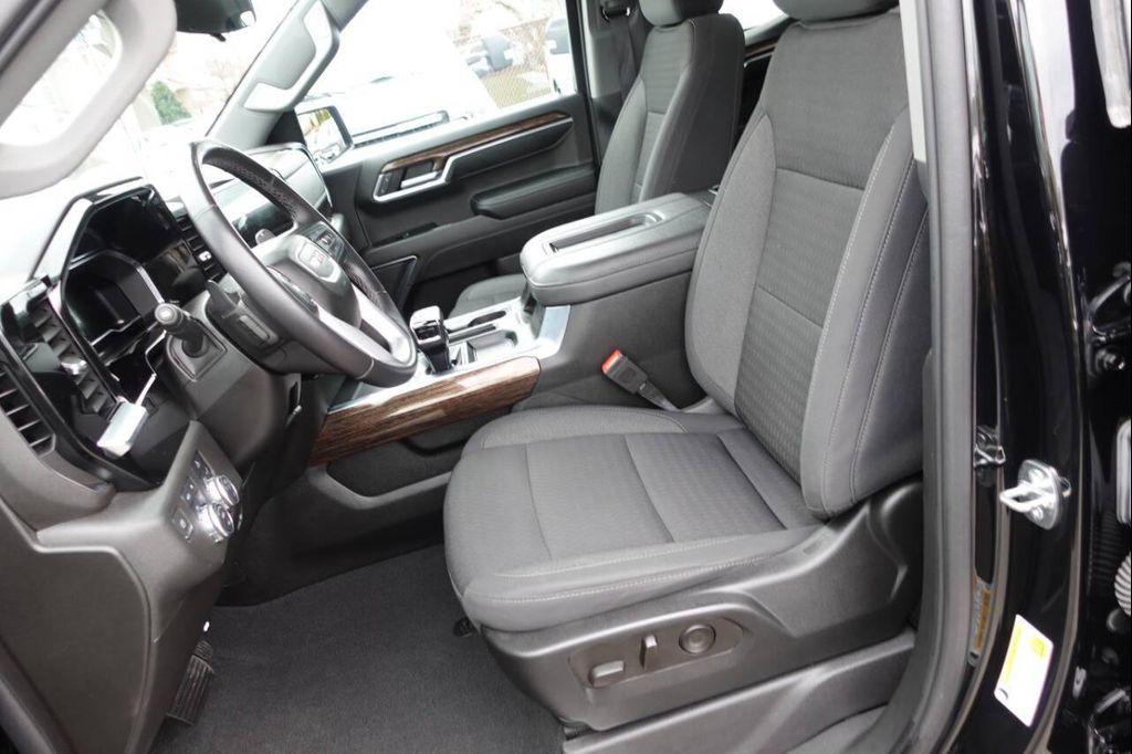 used 2022 GMC Sierra 1500 car, priced at $41,995