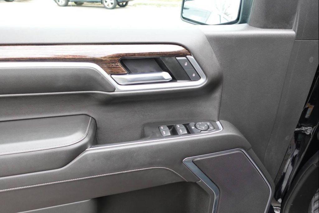 used 2022 GMC Sierra 1500 car, priced at $41,995