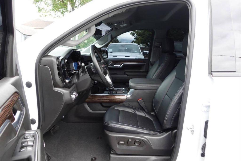 used 2024 GMC Sierra 1500 car, priced at $48,875