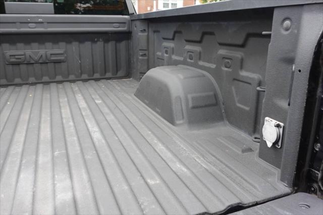 used 2022 GMC Sierra 1500 car, priced at $43,995
