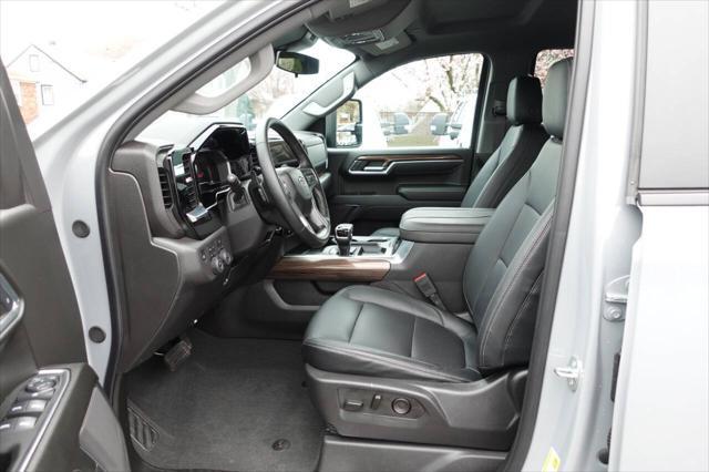 used 2024 Chevrolet Silverado 1500 car, priced at $52,995