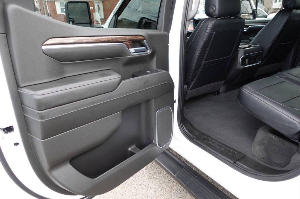 used 2023 GMC Sierra 1500 car, priced at $45,995