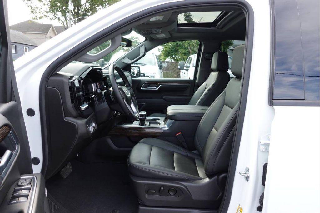 used 2025 GMC Sierra 1500 car, priced at $51,995