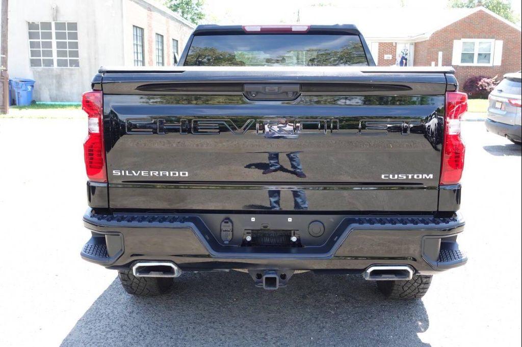 used 2022 Chevrolet Silverado 1500 car, priced at $38,995