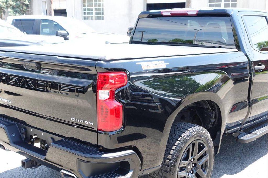used 2022 Chevrolet Silverado 1500 car, priced at $38,995