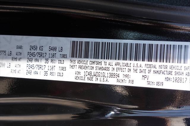 used 2016 Jeep Wrangler Unlimited car, priced at $17,995