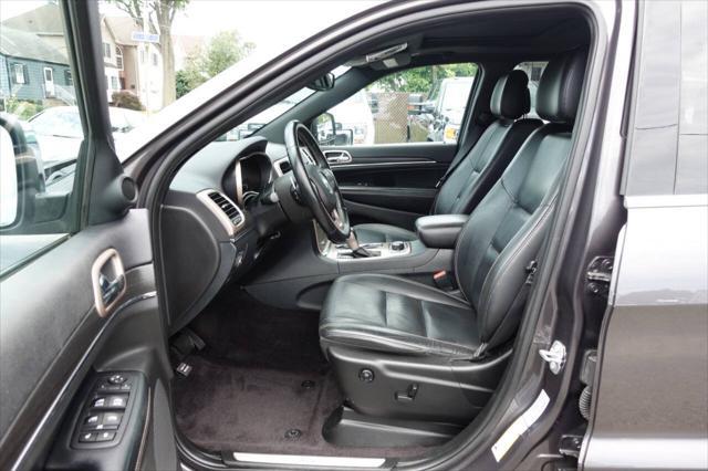used 2017 Jeep Grand Cherokee car, priced at $14,995
