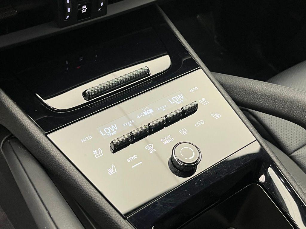 used 2025 Porsche Cayenne car, priced at $86,999