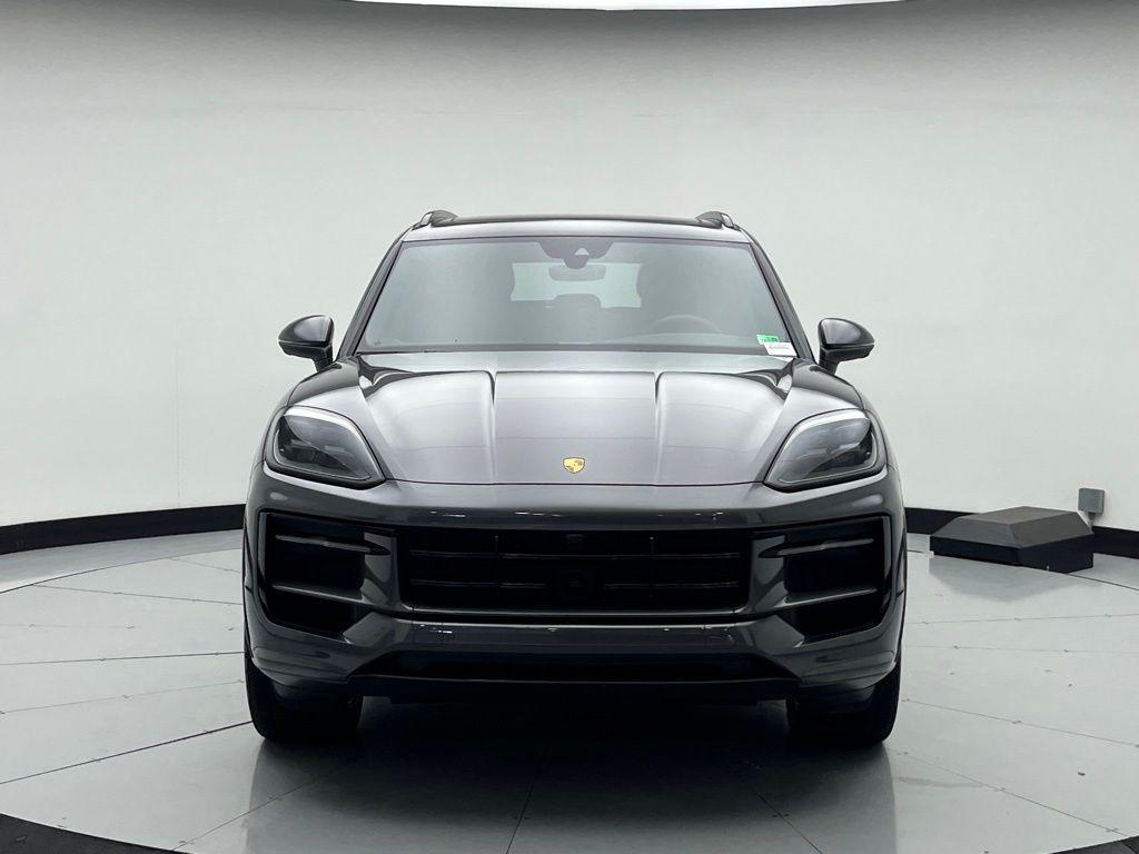 used 2025 Porsche Cayenne car, priced at $86,999