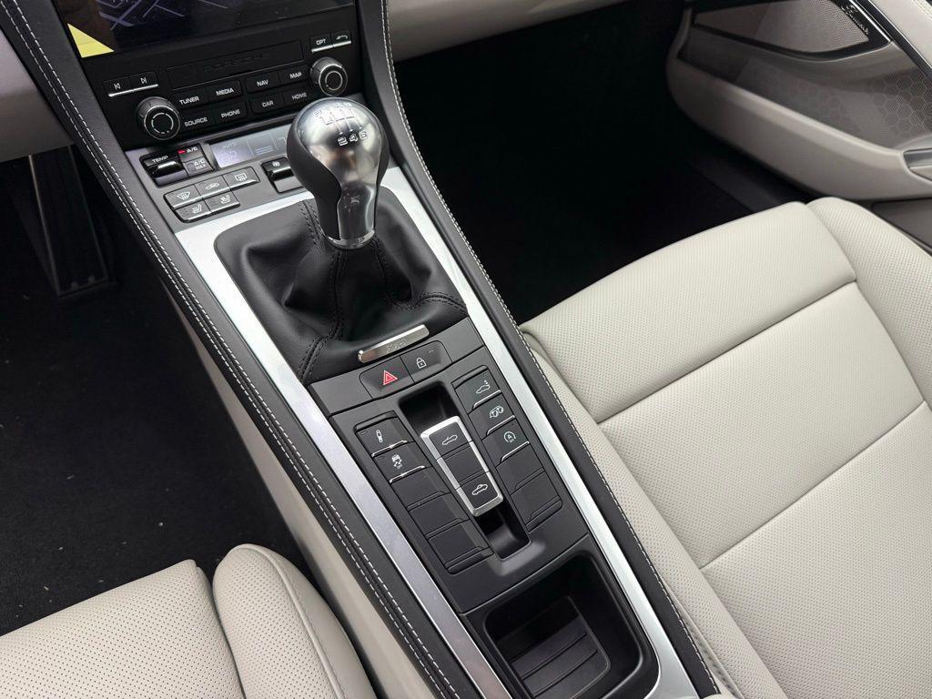 new 2025 Porsche 718 Boxster car, priced at $119,325