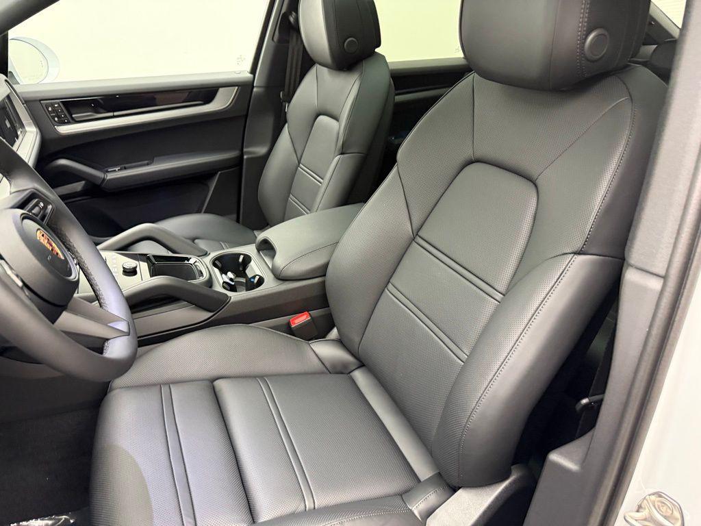 new 2026 Porsche Cayenne car, priced at $112,890