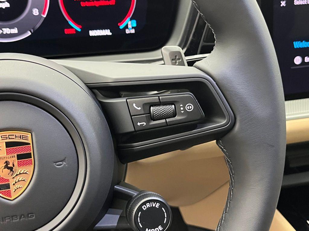 used 2025 Porsche Cayenne car, priced at $86,999