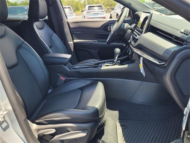 new 2025 Jeep Compass car, priced at $27,557