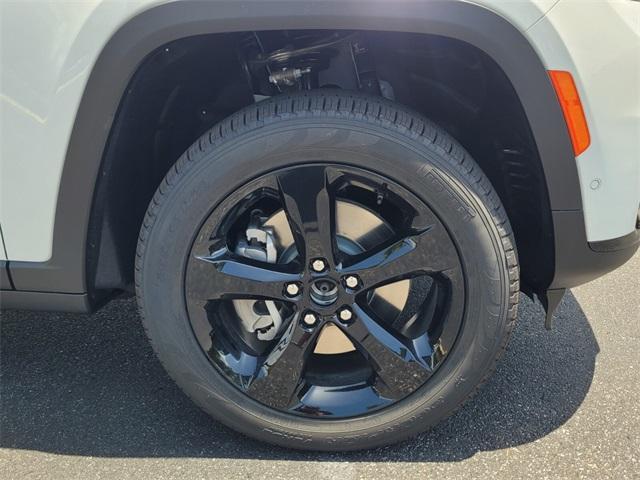 new 2025 Jeep Grand Cherokee L car, priced at $47,552