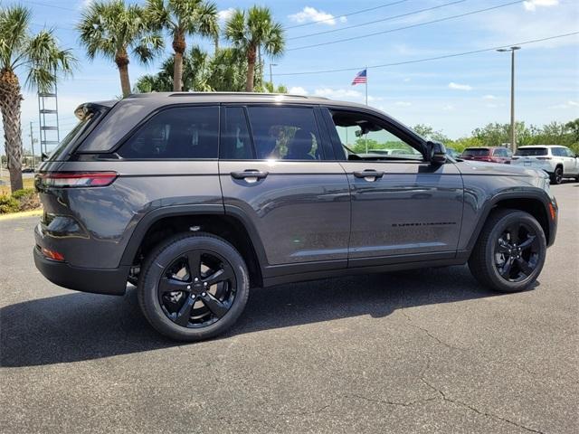 new 2025 Jeep Grand Cherokee car, priced at $45,797