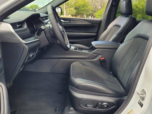 new 2025 Jeep Grand Cherokee L car, priced at $40,997