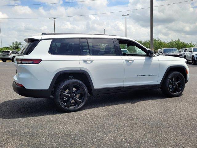 new 2025 Jeep Grand Cherokee L car, priced at $40,997