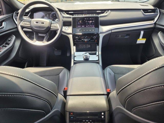 new 2025 Jeep Grand Cherokee L car, priced at $44,997