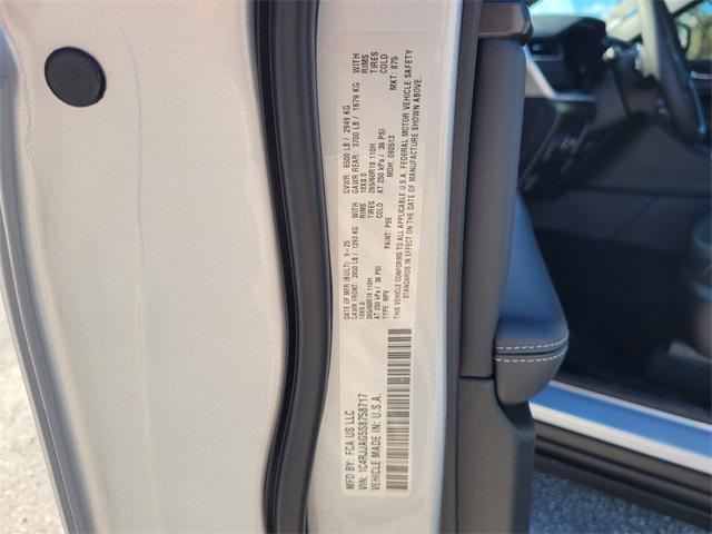 new 2025 Jeep Grand Cherokee L car, priced at $38,654