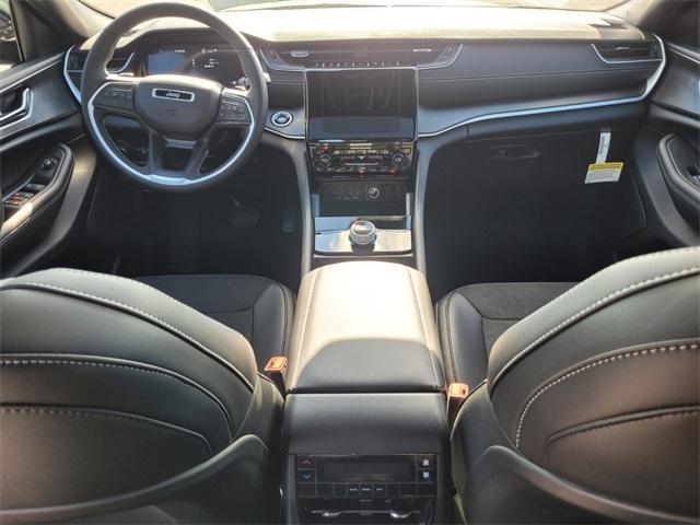 new 2025 Jeep Grand Cherokee L car, priced at $38,654