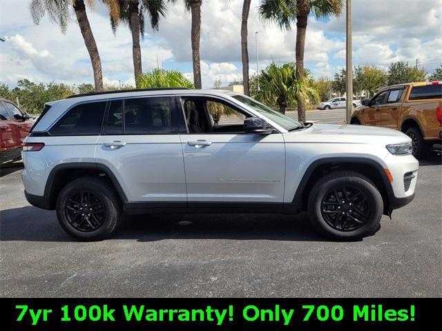 used 2025 Jeep Grand Cherokee car, priced at $33,995