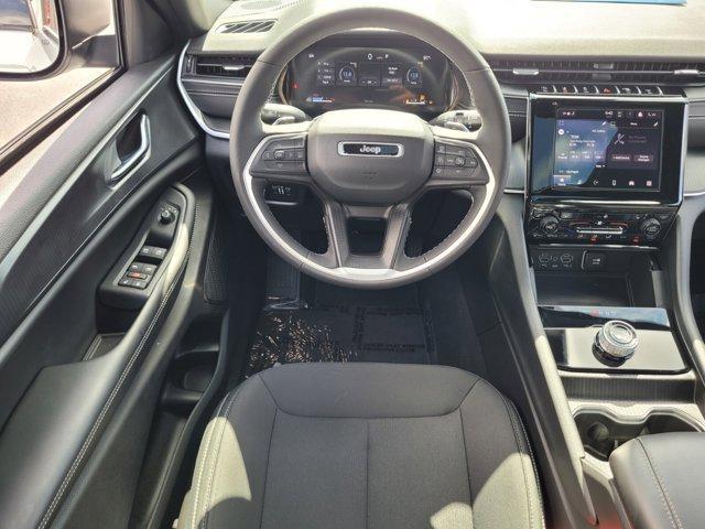 used 2025 Jeep Grand Cherokee car, priced at $35,999