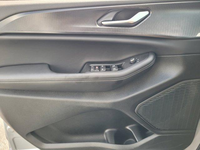 used 2025 Jeep Grand Cherokee car, priced at $35,999