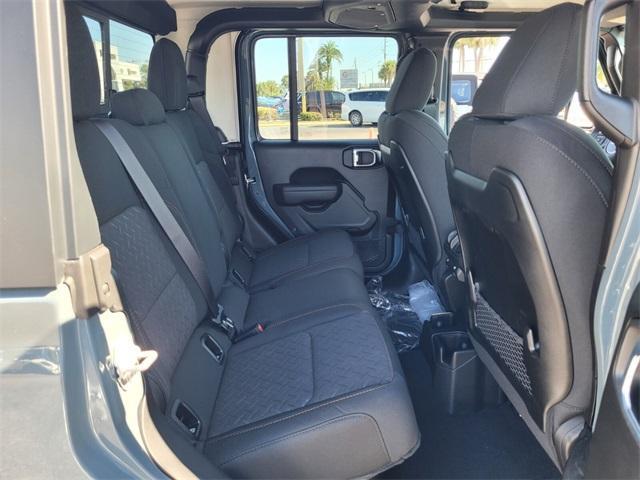 new 2025 Jeep Gladiator car, priced at $43,999