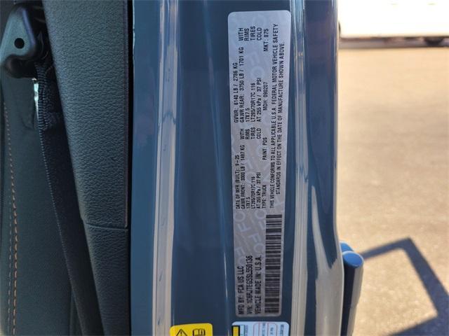 new 2025 Jeep Gladiator car, priced at $43,999