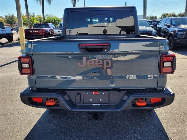 new 2025 Jeep Gladiator car, priced at $43,999