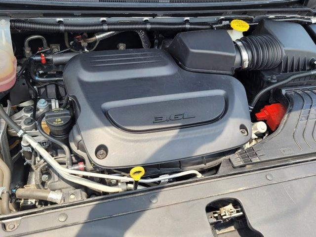 used 2023 Chrysler Pacifica car, priced at $22,688