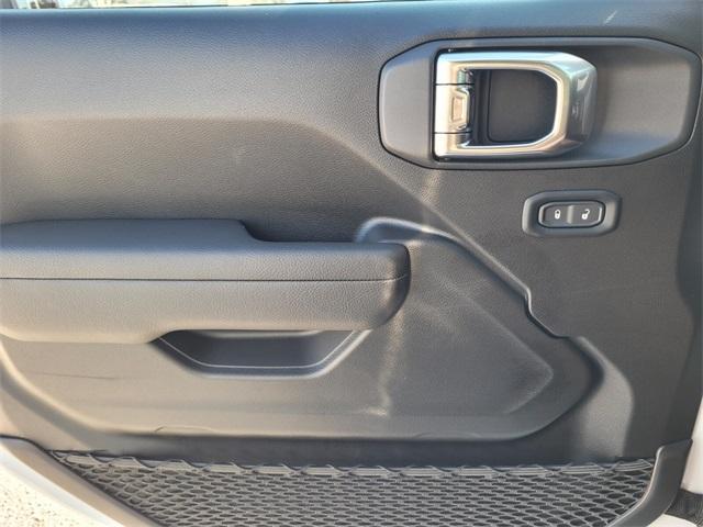 new 2026 Jeep Wrangler car, priced at $37,981