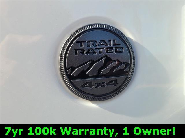 used 2023 Jeep Gladiator car, priced at $31,400