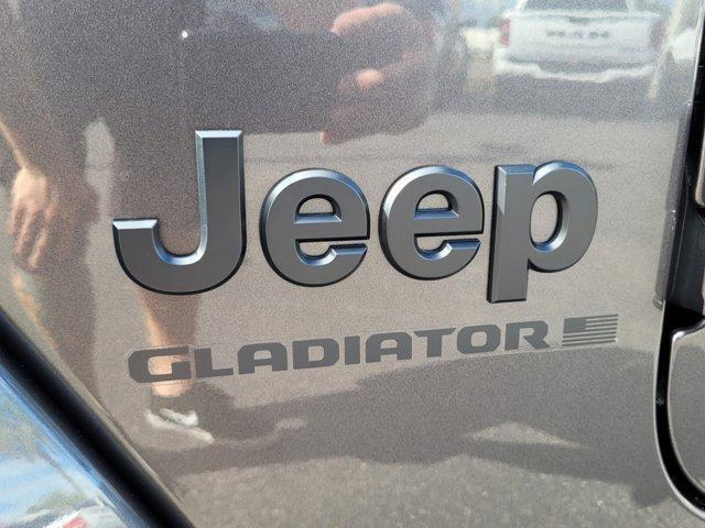 new 2025 Jeep Gladiator car, priced at $39,851