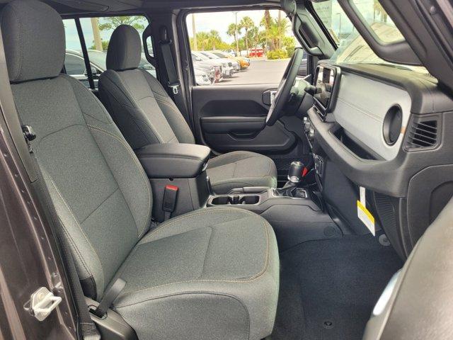 new 2025 Jeep Wrangler car, priced at $42,385