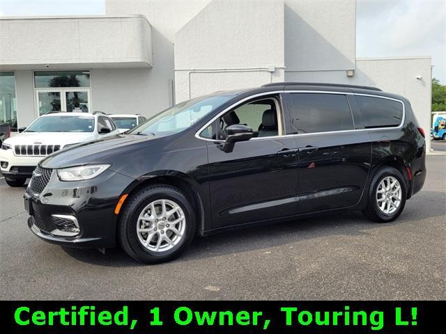 used 2022 Chrysler Pacifica car, priced at $25,700
