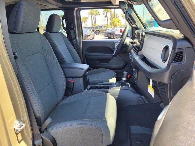 new 2025 Jeep Gladiator car, priced at $44,997
