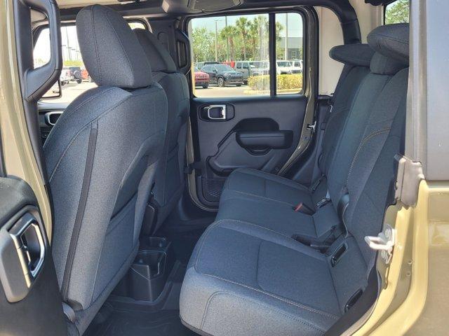 new 2025 Jeep Gladiator car, priced at $44,997