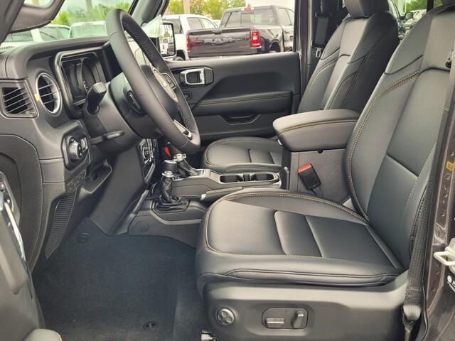 new 2025 Jeep Gladiator car, priced at $46,885