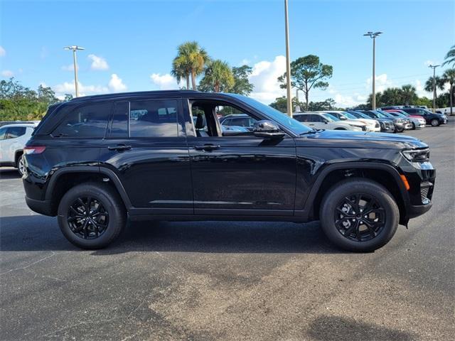 new 2025 Jeep Grand Cherokee car, priced at $39,233